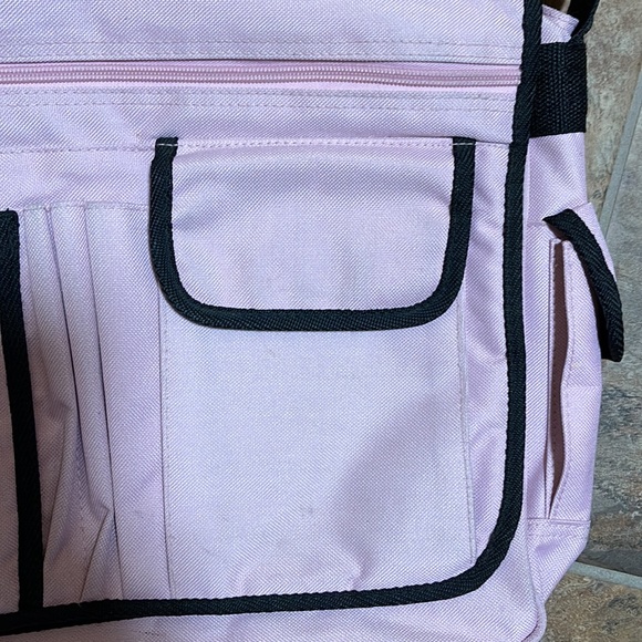 Messenger bag. - Picture 3 of 8